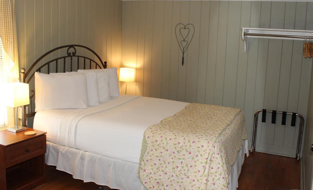 The Vermont Inn Mendon Екстер'єр фото