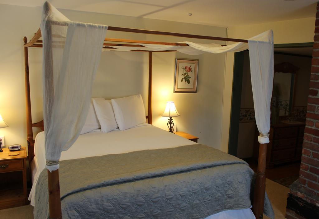 The Vermont Inn Mendon Екстер'єр фото
