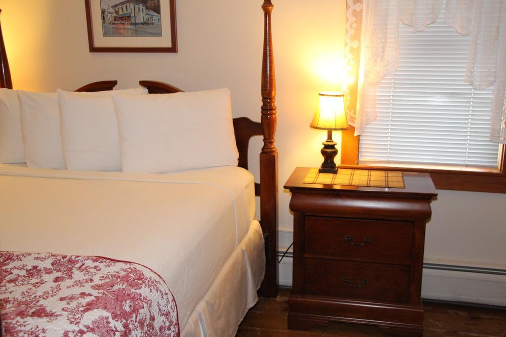 The Vermont Inn Mendon Екстер'єр фото